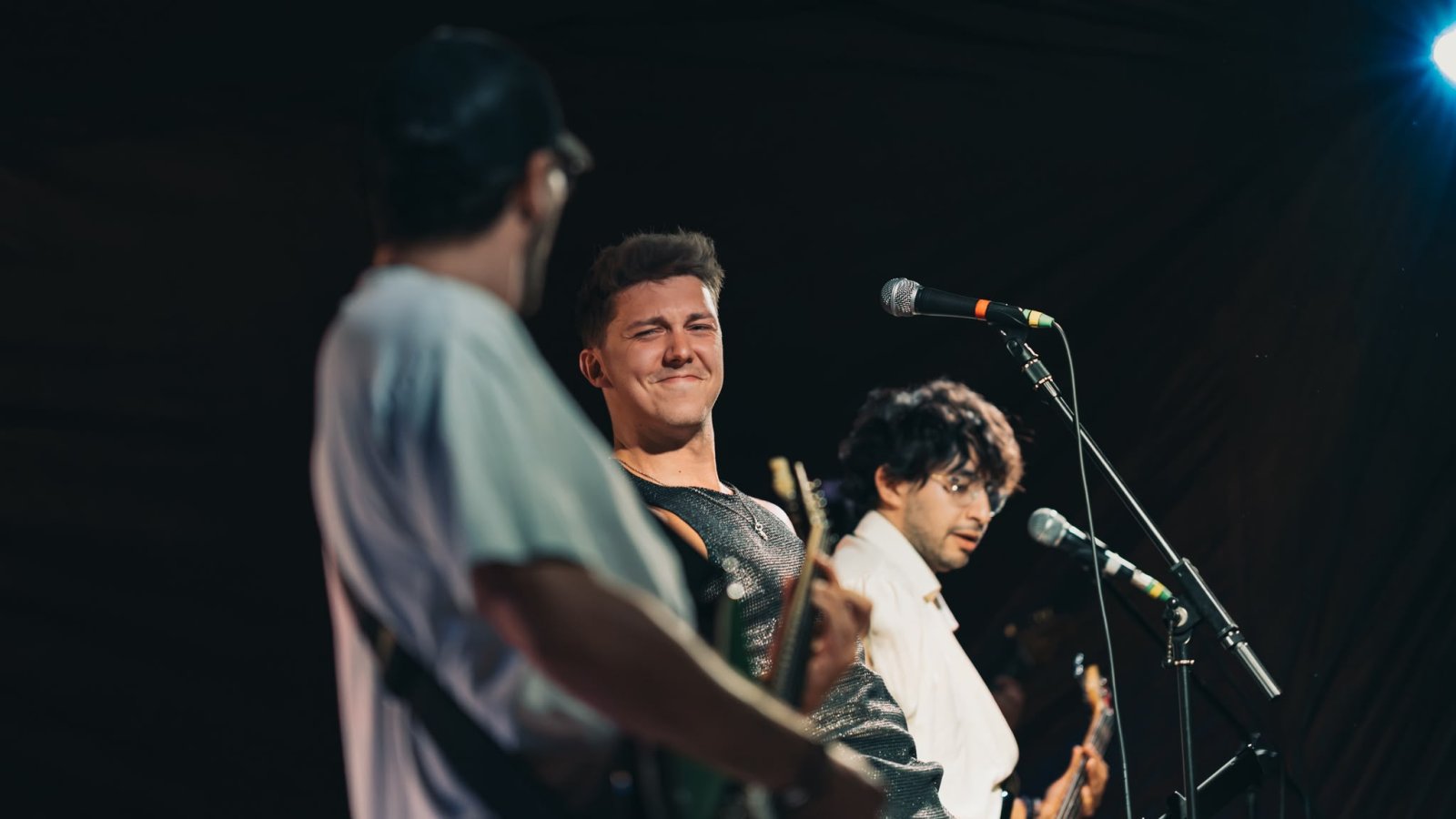 Scène du festival en Bretagne